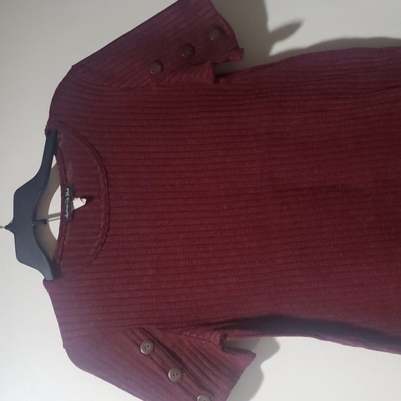 Top - Picture 2 of 7